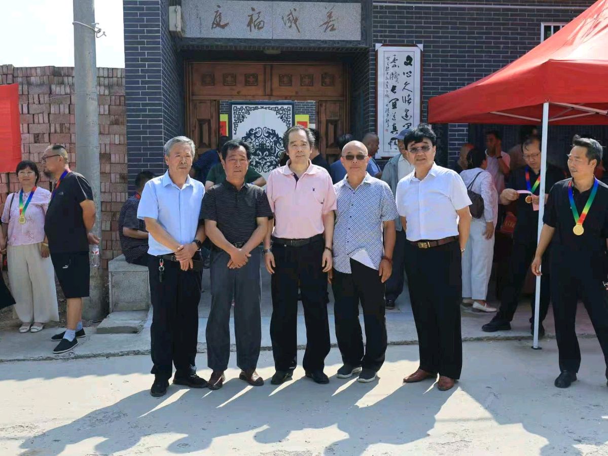 【评论园地】党 宏《换一种方式活着 》(图5)