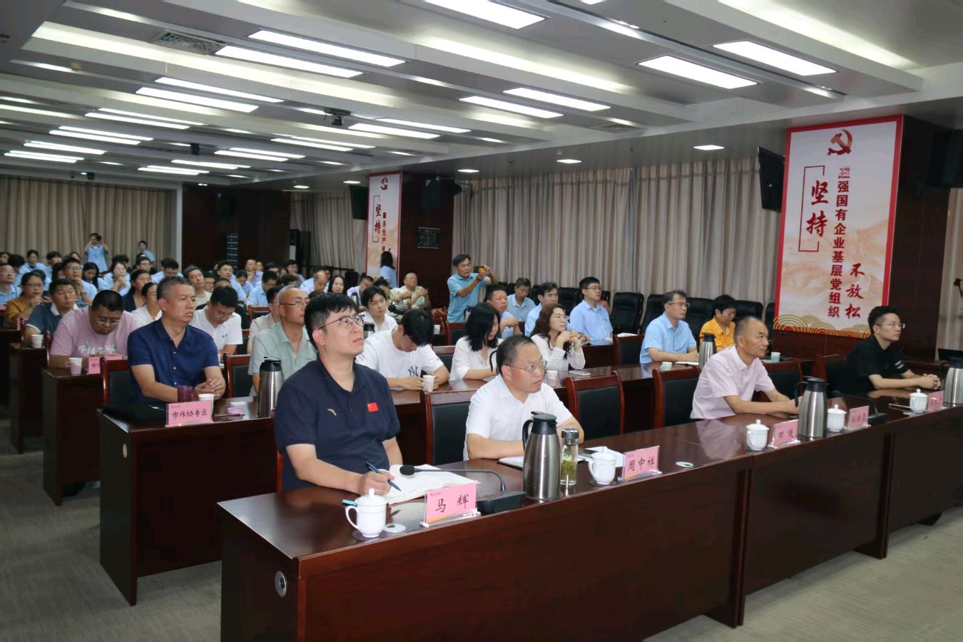 济宁本土作家名家分享交流活动走进山东融汇集团(图4)