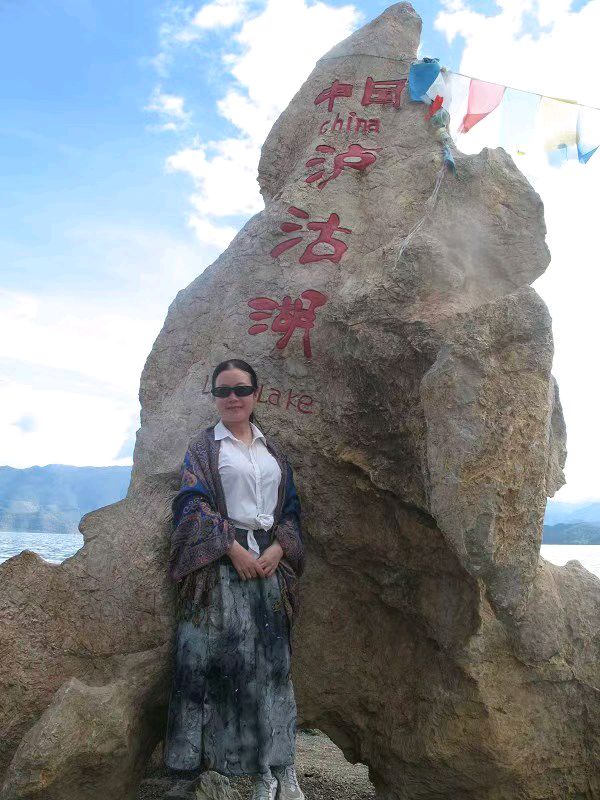 我想把谁紧拥入怀 散文 陈平骊