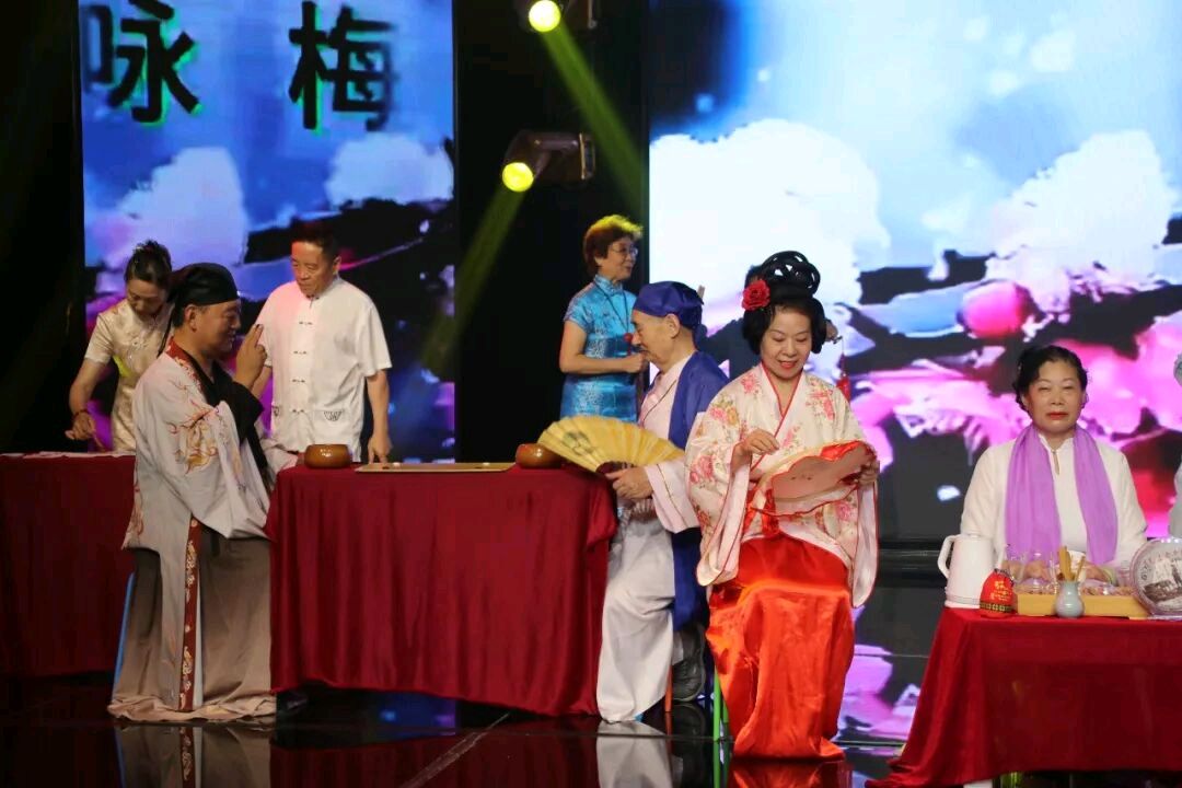 国粹伴经典-京歌表演唱在北京华夏演播厅成功参与录制“喜迎中秋·欢度国庆”暨中国工农红军长征胜利90周年文艺展演●树人 劲松险峰