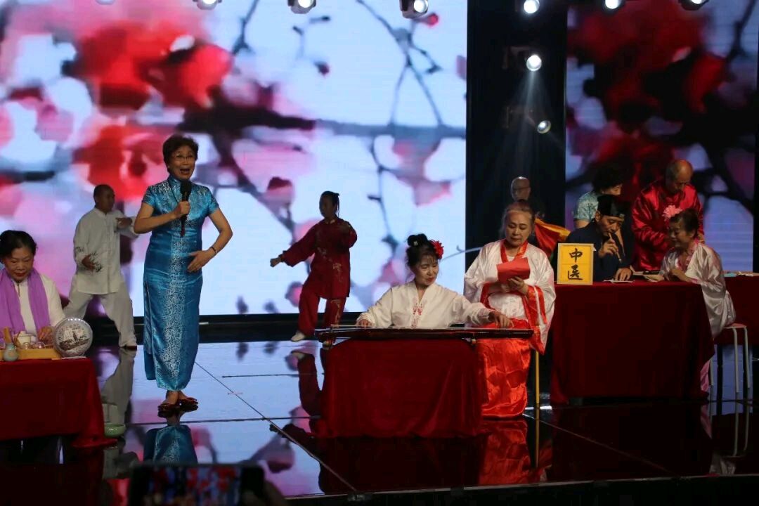 国粹伴经典-京歌表演唱在北京华夏演播厅成功参与录制“喜迎中秋·欢度国庆”暨中国工农红军长征胜利90周年文艺展演●树人 劲松险峰(图2)