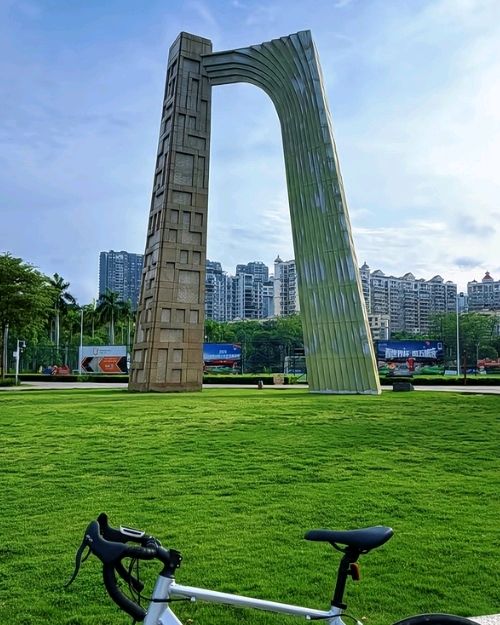 【蓝月亮诗刊】签约诗人:隆光诚/ 南宁明月湖公园(图4)