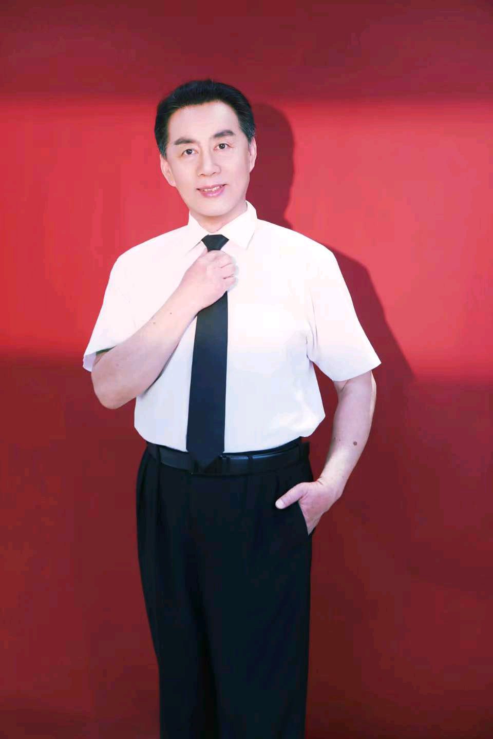 七绝·孙力制片（ 中华新韵 ）藏头诗 作者/周凰（图2）