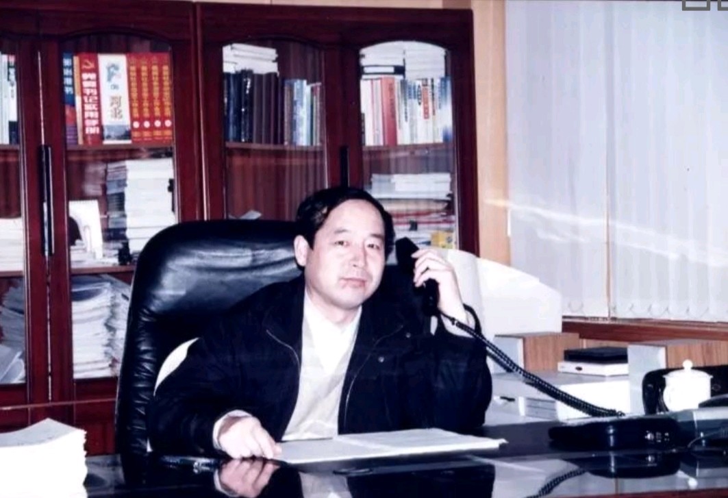 毛主席一生为人民———作者：岳双才