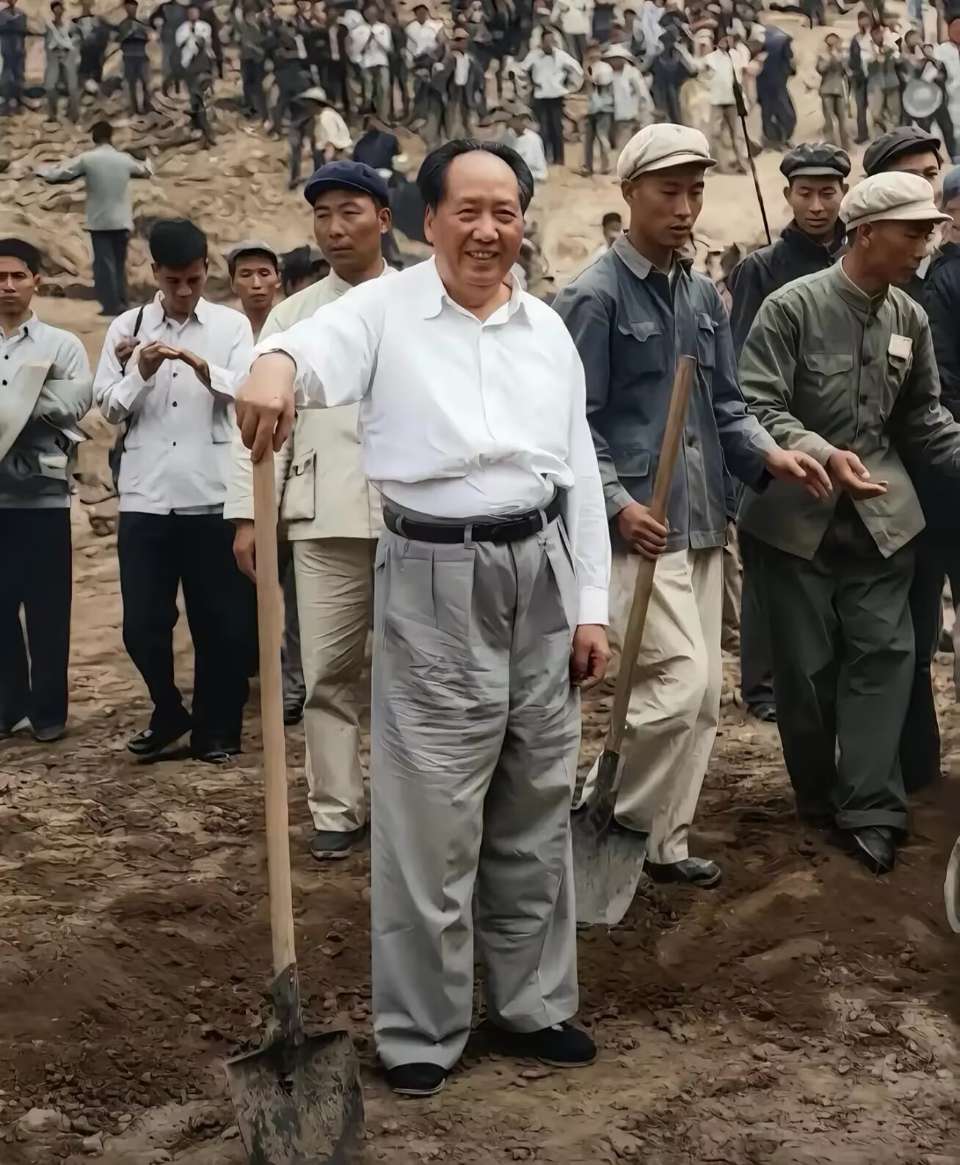 《老兵情怀·红色记忆》郑叶桦：“山河铭记 精神永存”——纪念毛泽东主席逝世五十周年 北京头条·西安头条·都市头条发布！（图20）