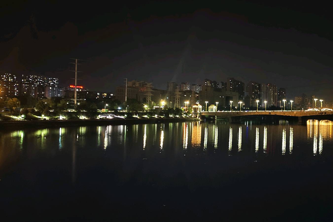 3282.一个名字的夜色 作者:林水火 主播:蝴蝶兰（图2）