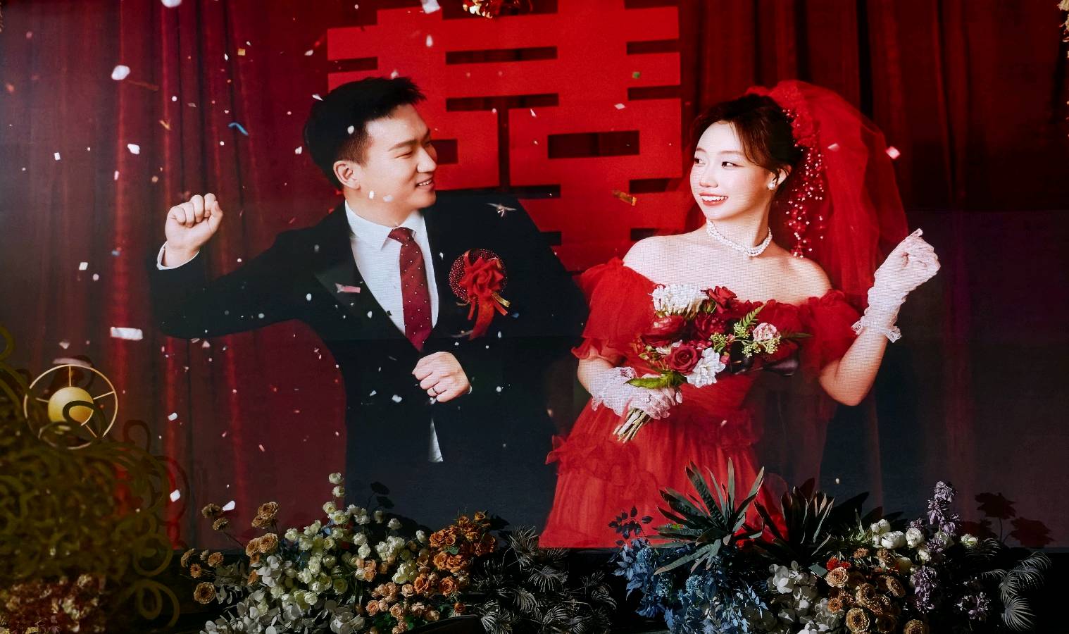【婚庆纪念专刊】张富贵：缘定三生情牵一世*热烈祝贺张帆先生闫玮女士结婚典礼在西安市伯爵礼宴婚礼中心爱丽丝厅隆重举行组诗六首及现场掠影*北京头条•都市头条发布！（图82）