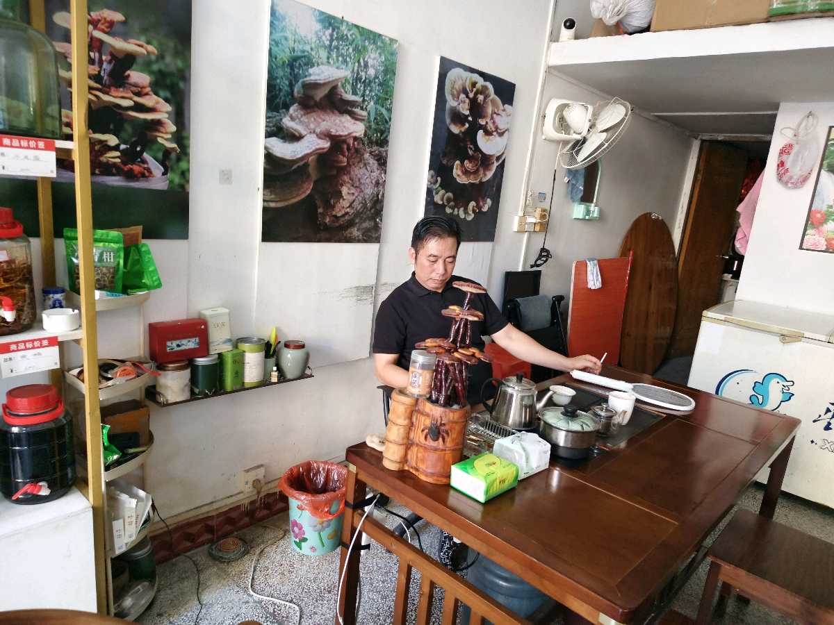 大余憨古佬土特产店:这里有大量的红心蕃薯卖!来自大余县河洞乡热水村……营养丰富、口感甜美!(图6)