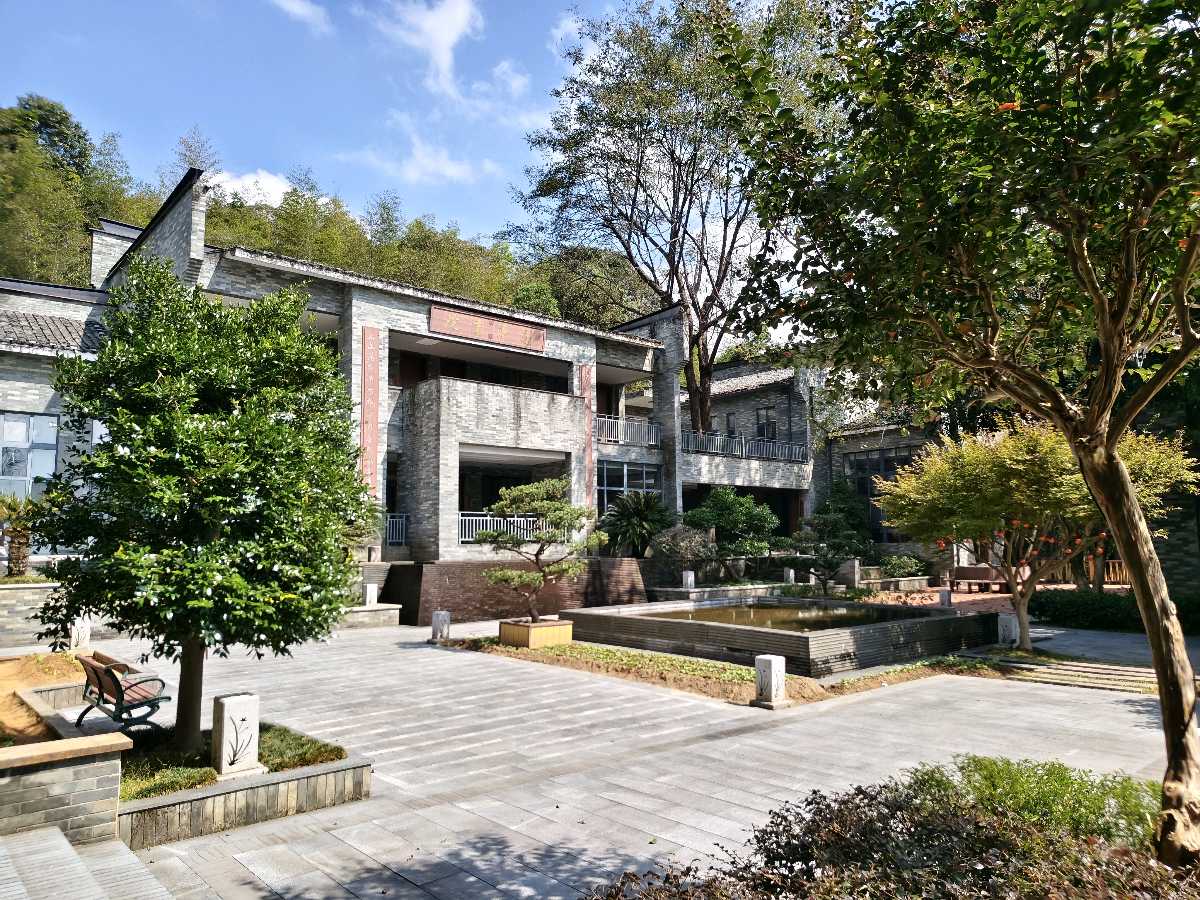 江西大余:丫山蝶变(图145)