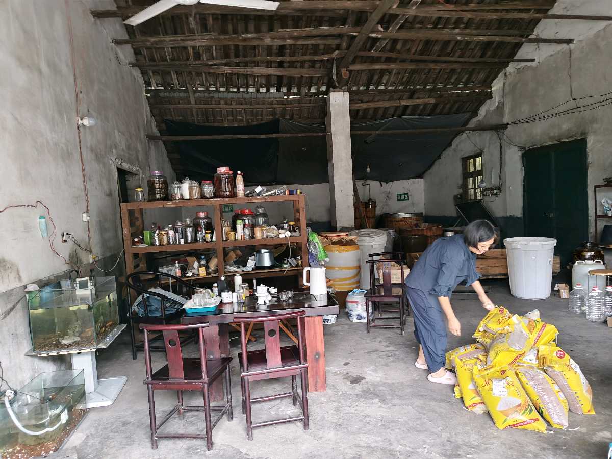 凤琼酒厂:庾岭之麓 风吹酒香(图14)