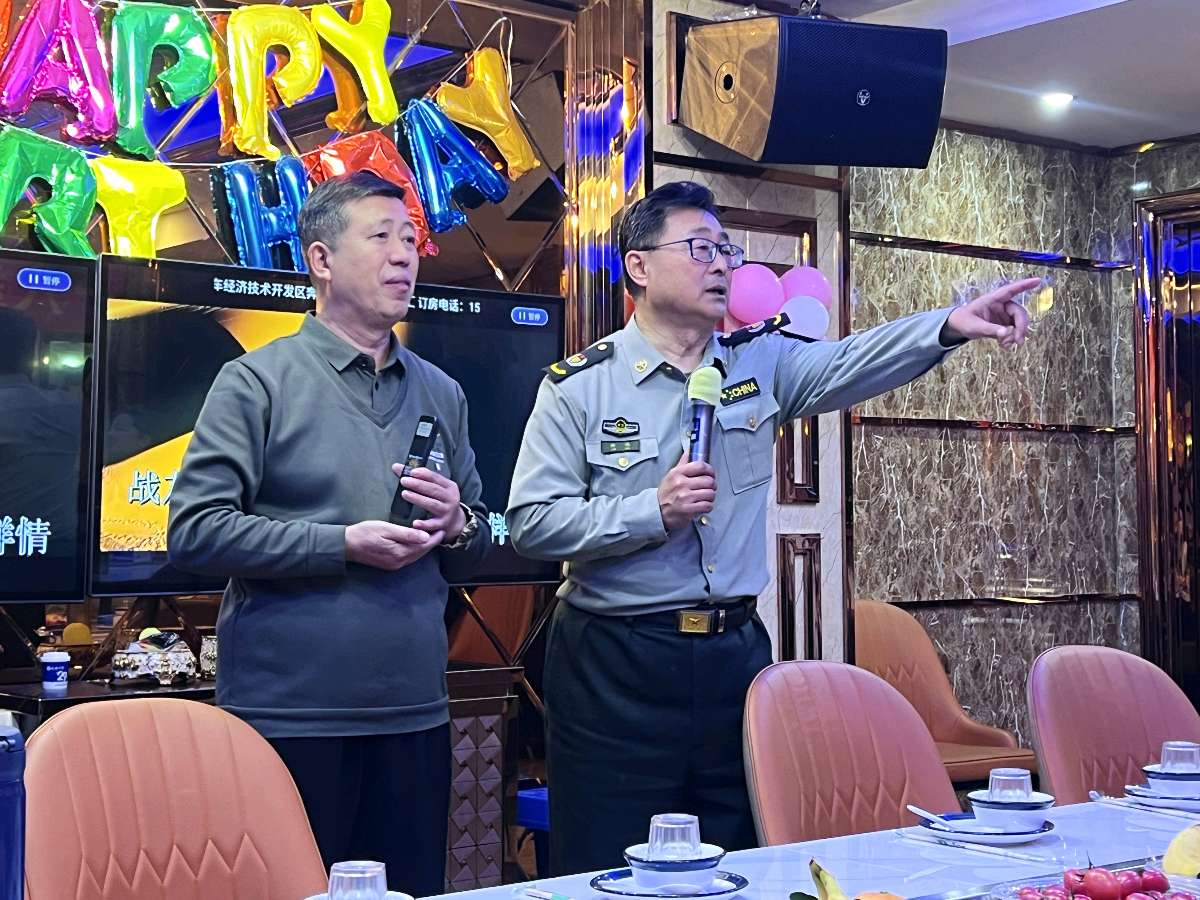 十八载春城结战友，千里路归乡祝安康——杨松成老班长欢送会温情举办2026.10.25（图30）