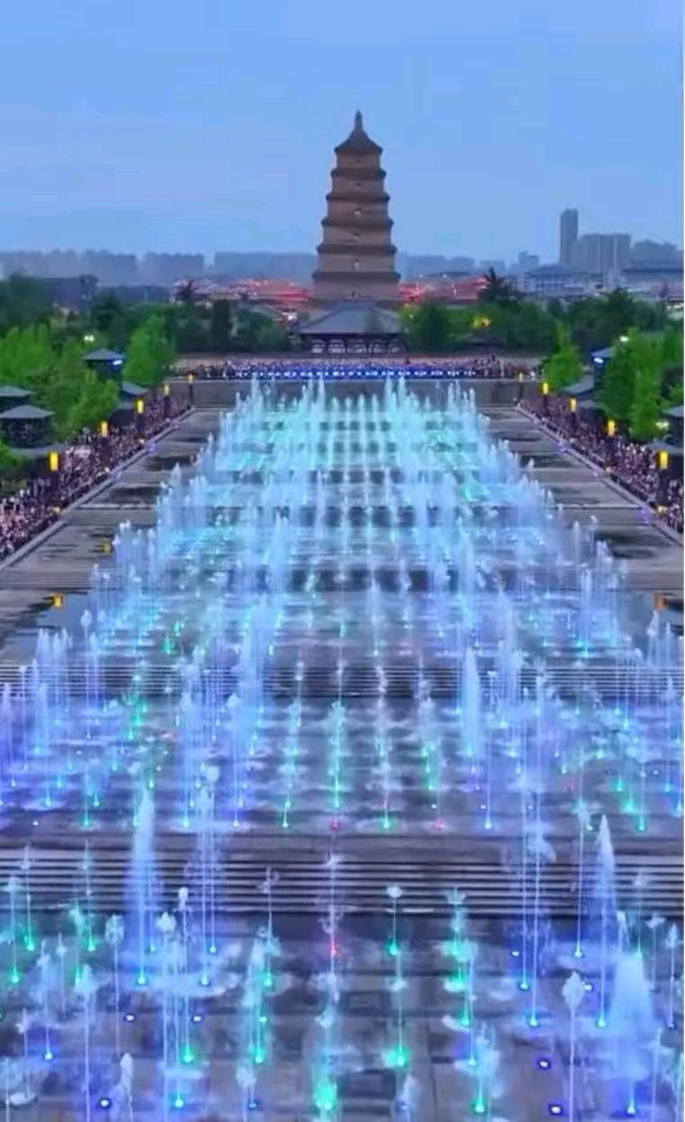 【签约作家】赵振兴‖情 满 长 安——兰空汽车修理厂战友西安聚会侧记(总第50期)(图12)