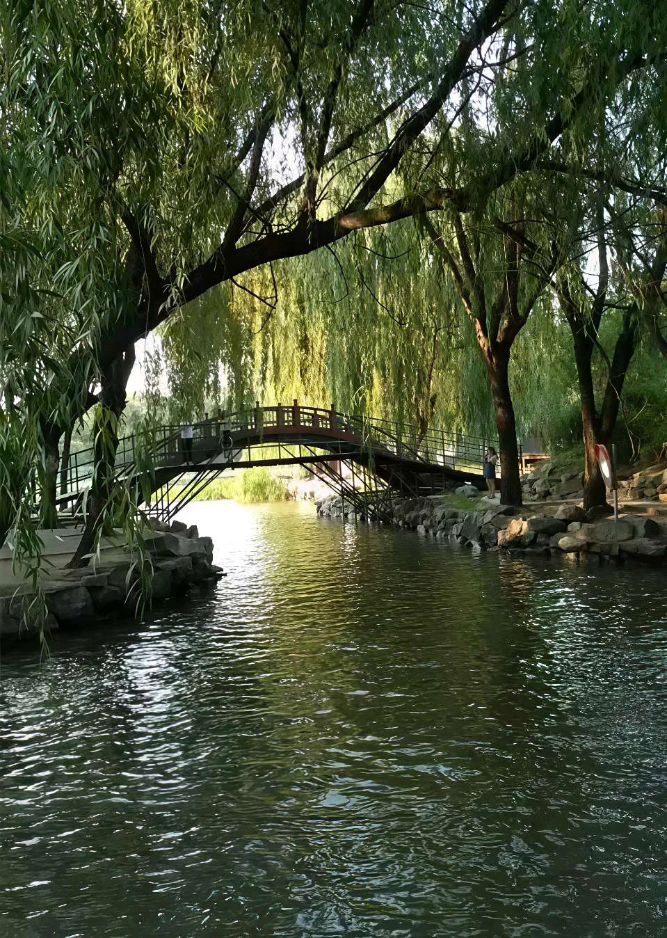 十月 作者：汀岸 诵读：鲁人（图4）