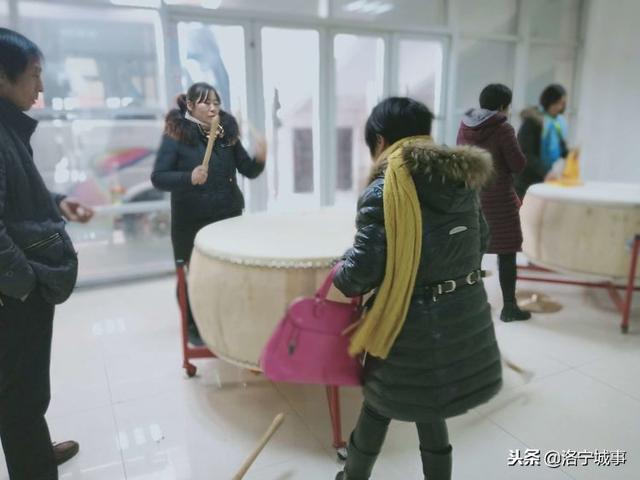提高认识 提升站位 充分发挥职能作用一一洛宁县召开基层文化员扶贫扶志扶智培训会。(图6)