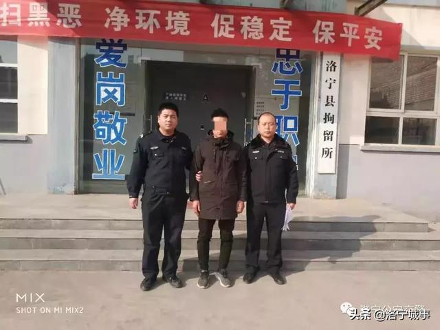 洛宁交警查酒驾,遭遇司机疯狂闯卡!(图4)