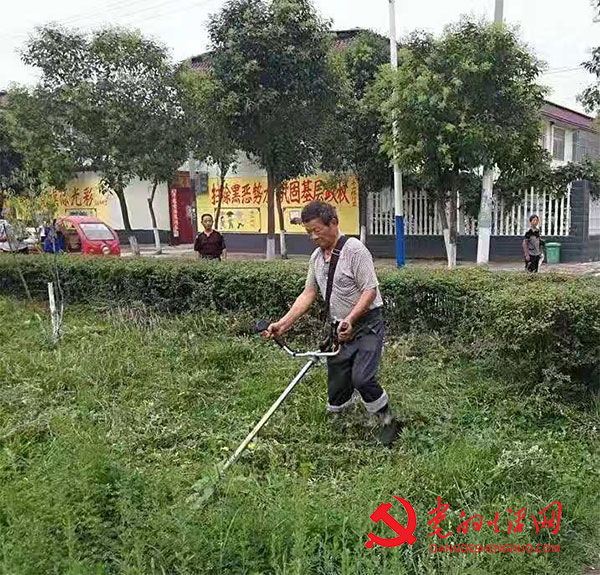 宝丰县杨庄镇:自强奋进的“扶贫班长” 宝丰县杨庄镇:自强奋进的“扶贫班长”
