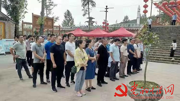 邮票珍藏册发行仪式在墨子古街启动 寰俊鍥剧墖_邮票珍藏册发行仪式在墨子古街启动