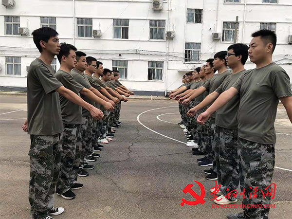 宝丰县赵庄镇:“守纪律 强作风”集中军训 第一副书记入职第一课 宝丰县赵庄镇:“守纪律 强作风”集中军训 第一副书记入职第一课