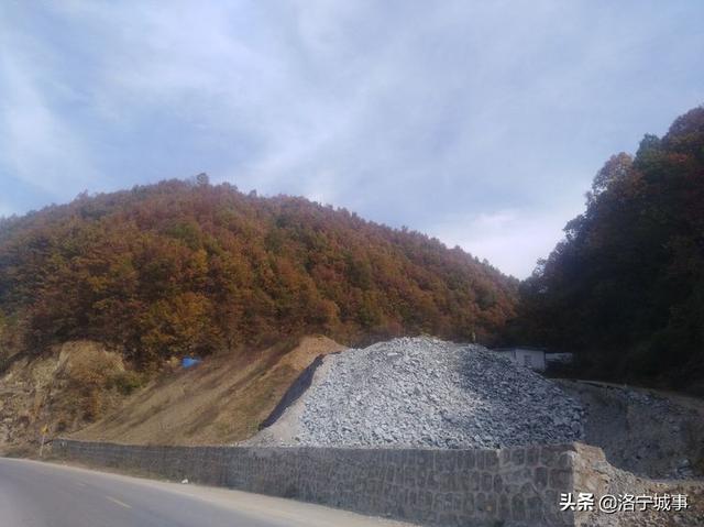 洛宁程志民——金秋红叶