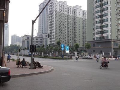 布建忠(小布丁):济南老街巷 馆驿街(图2)