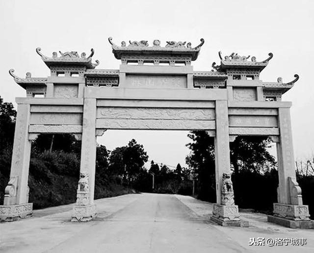 张家建造石牌坊——“土壅脖”的故事