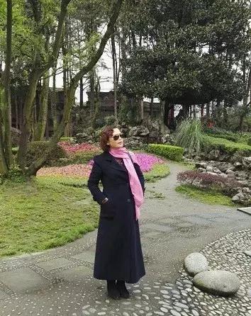 深山中的空谷圣女