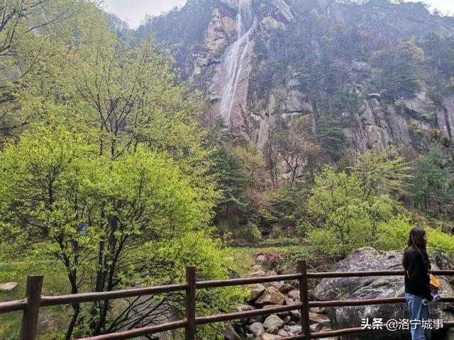 河南洛阳刘艳红——雨游天河大峽谷