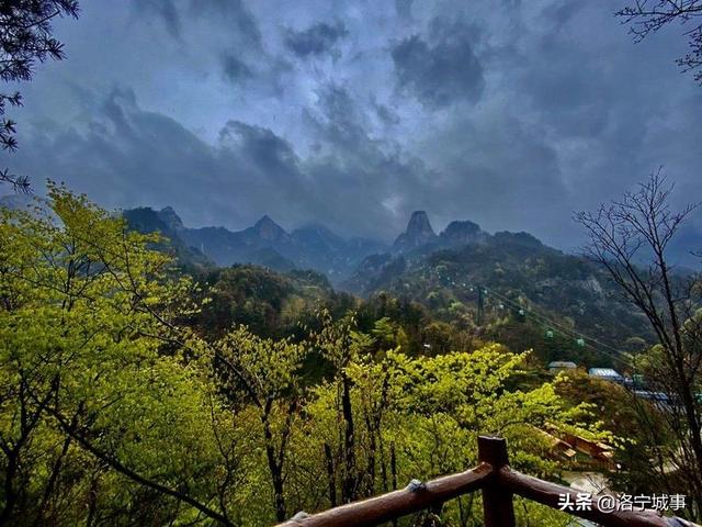 河南洛阳刘艳红——雨游天河大峽谷