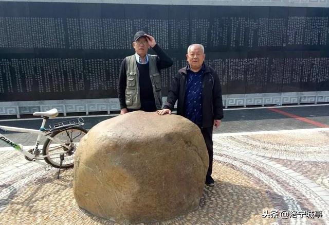 河南洛宁张便玲——滨河公园好去处