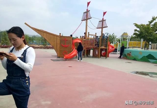 河南洛宁张便玲——滨河公园好去处