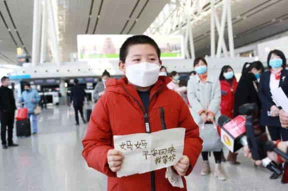 白羽姗:将故事写成他们(图3)