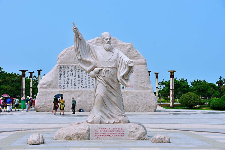 苏林:踏浪 大海边的欢笑(图2)