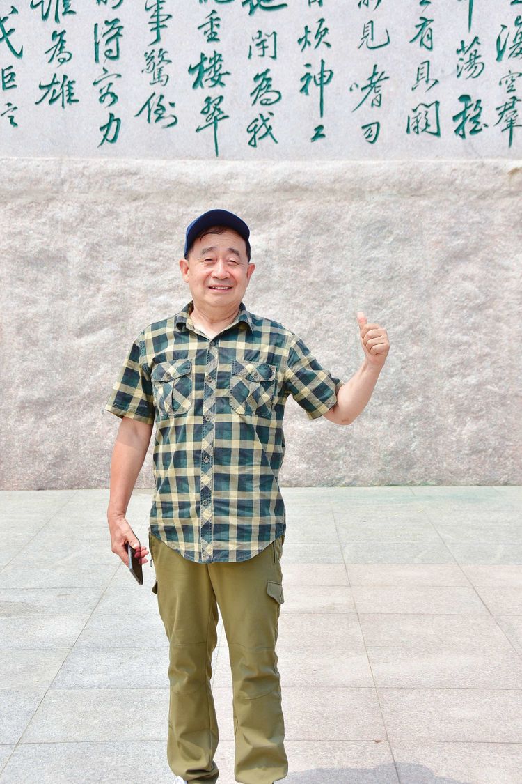 苏林:踏浪 大海边的欢笑(图4)