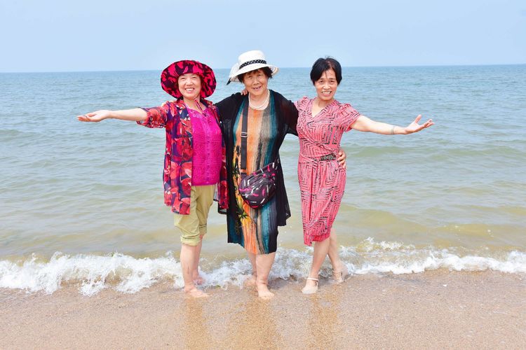苏林:踏浪 大海边的欢笑(图12)