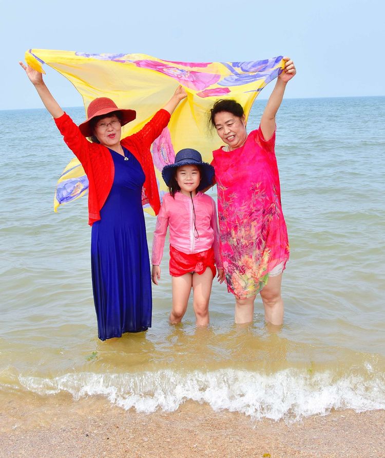 苏林:踏浪 大海边的欢笑(图26)
