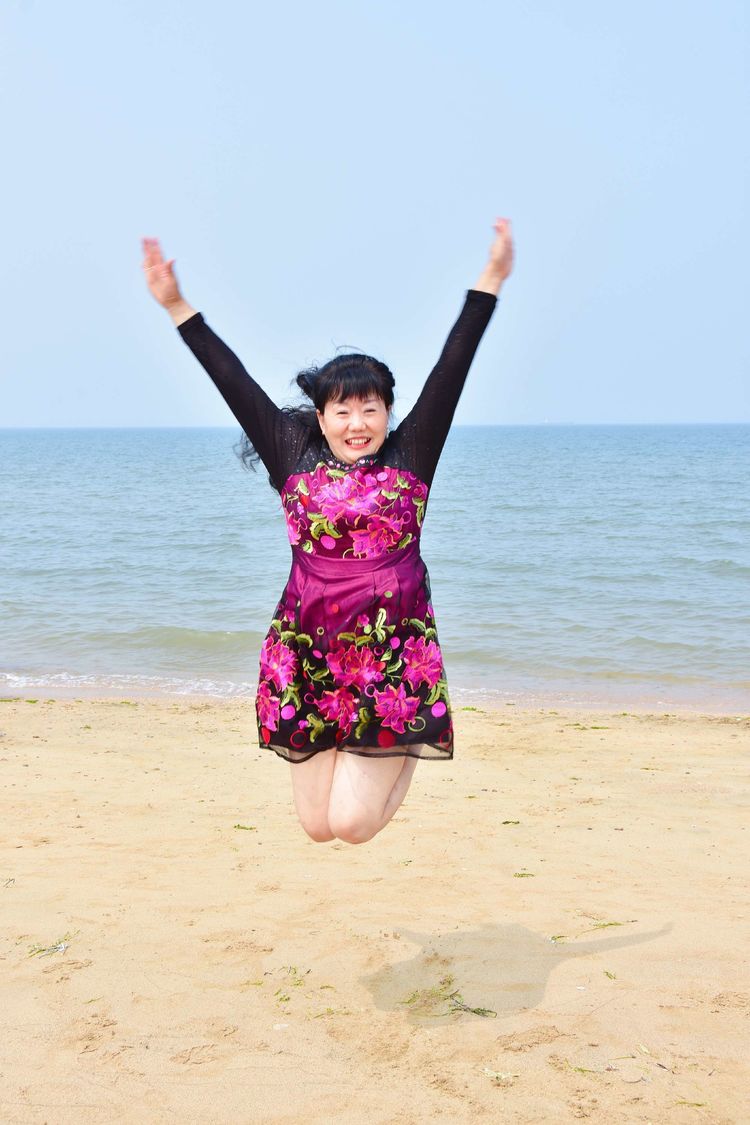 苏林:踏浪 大海边的欢笑(图34)