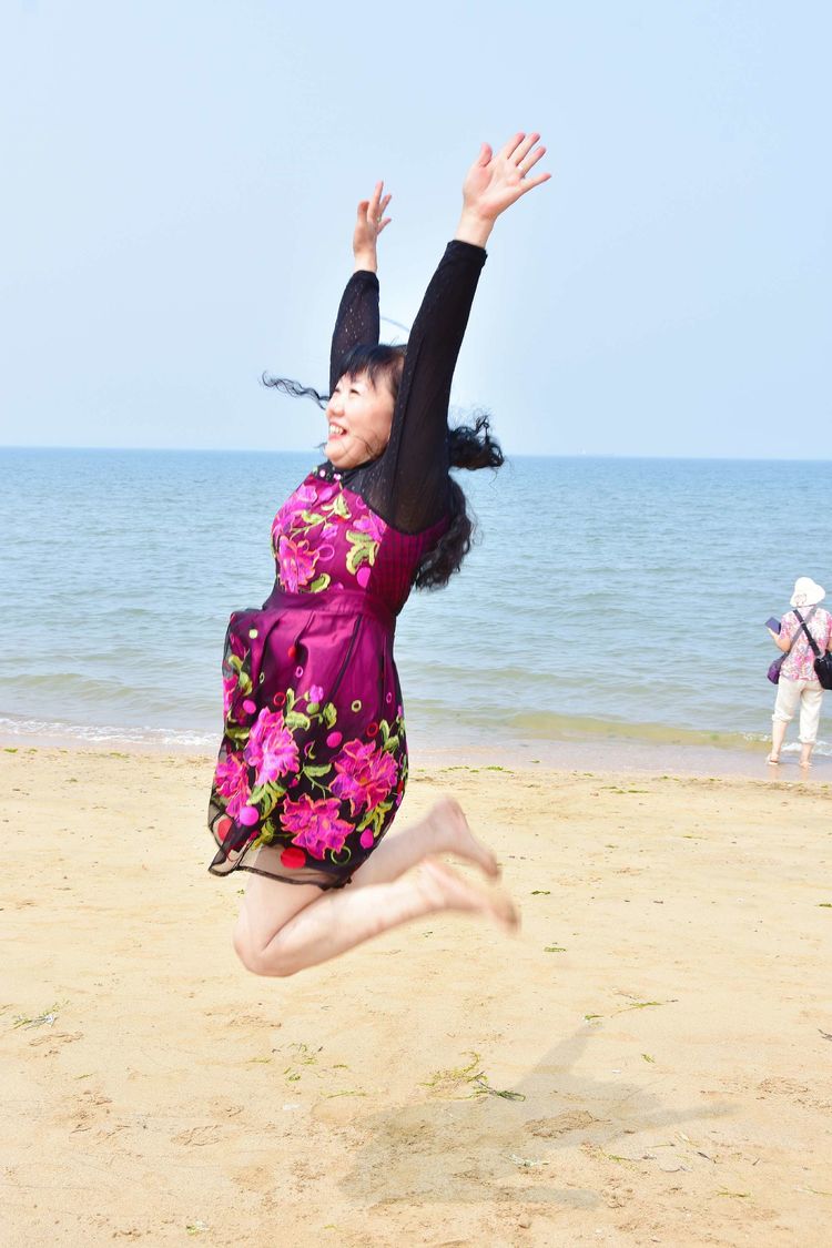 苏林:踏浪 大海边的欢笑(图35)