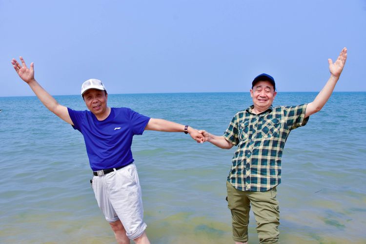 苏林:踏浪 大海边的欢笑(图44)