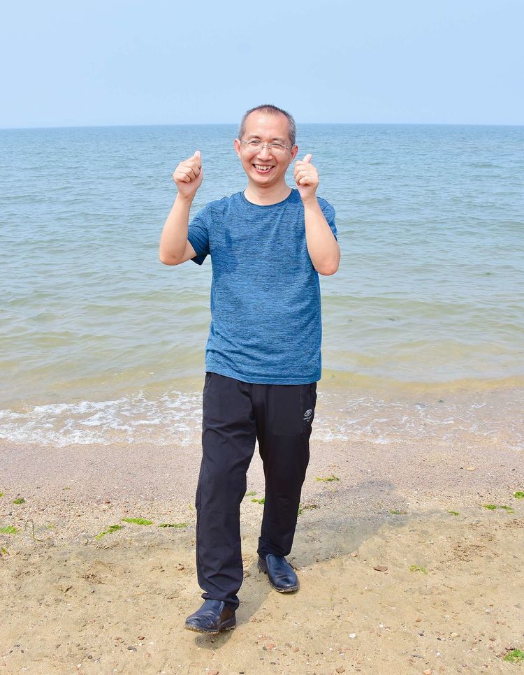 苏林:踏浪 大海边的欢笑(图53)