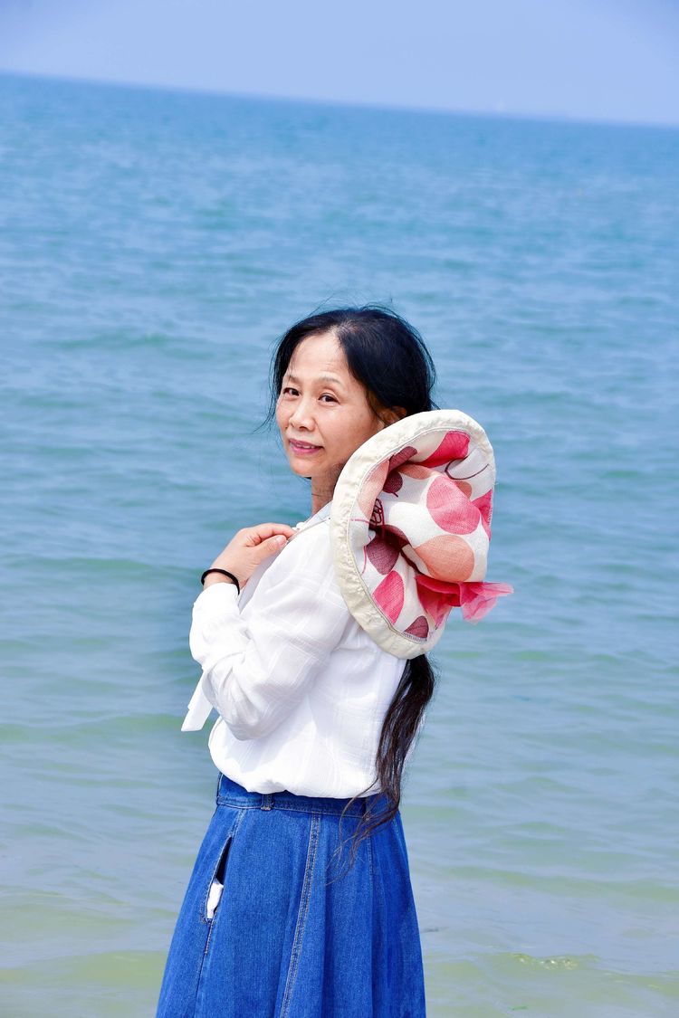 苏林:踏浪 大海边的欢笑(图56)