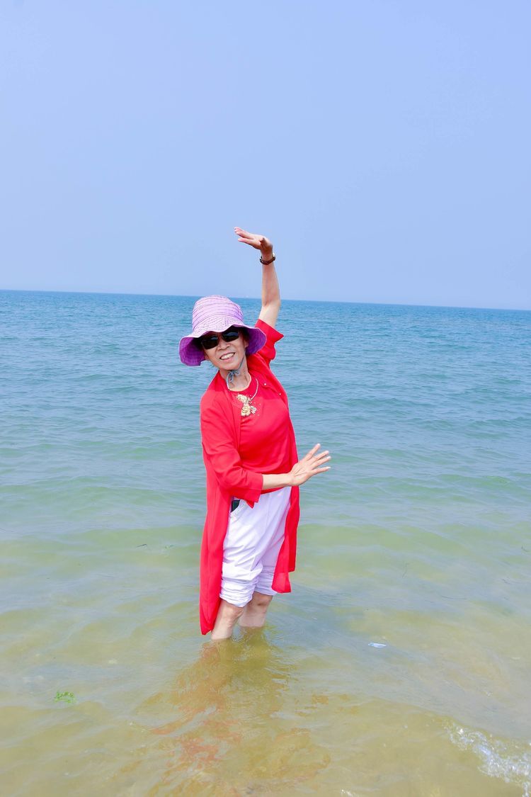 苏林:踏浪 大海边的欢笑(图64)