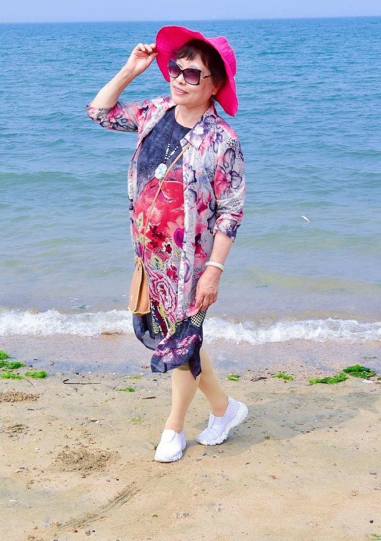 苏林:踏浪 大海边的欢笑(图78)