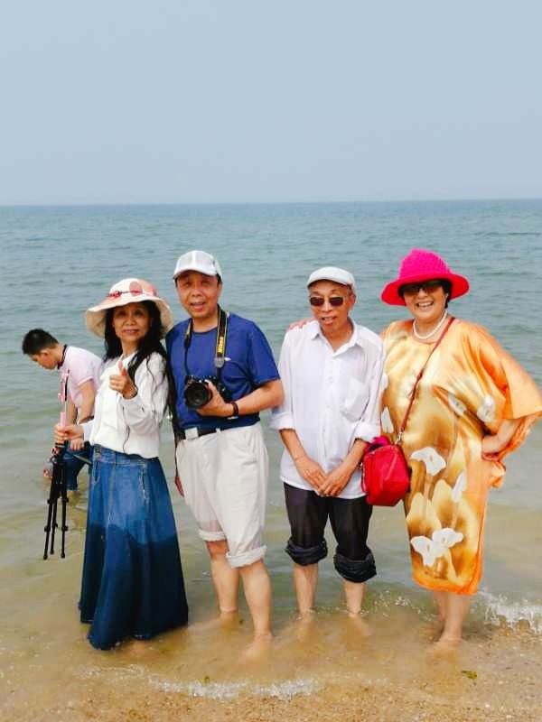 苏林:踏浪 大海边的欢笑(图87)