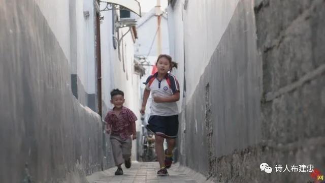 布建忠(小布丁):济南最窄的街巷 翔凤巷(图4)
