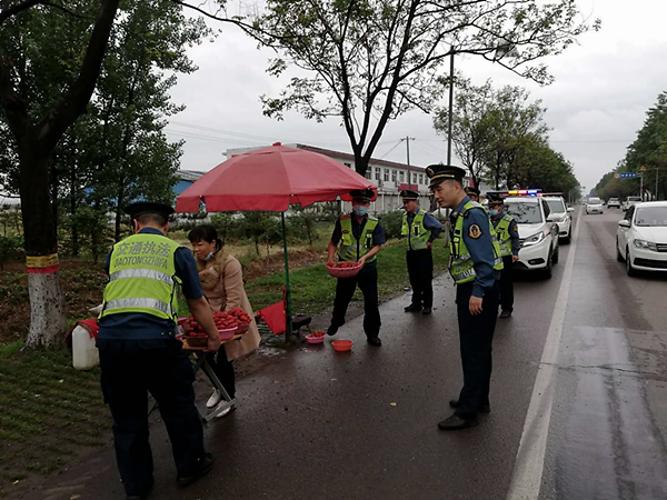 宝丰县交通运输局:纪法联动打造最美路域环境(图2)