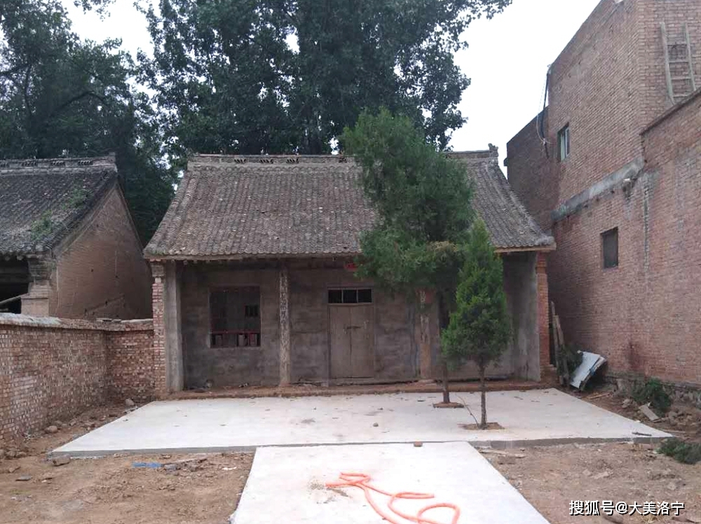 洛宁县在礼村古迹寻踪（一）——一阁二楼三围寨，四节坊与九炮楼（图2）