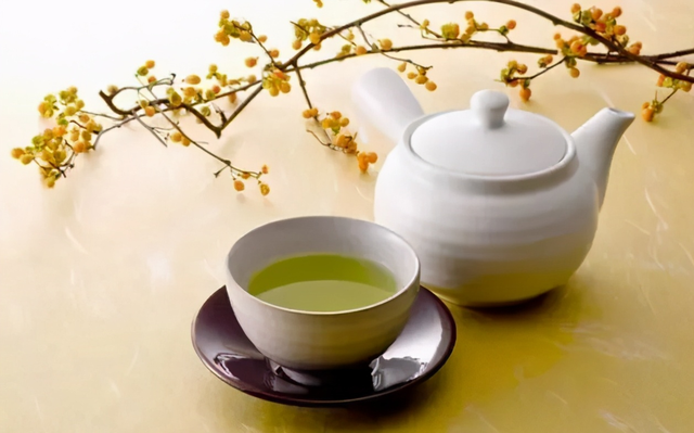原创:一杯热茶 ‖ 作者:这把伞 儿童主播:陈思雨(唯美)