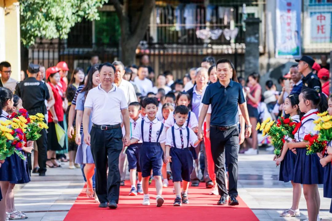 湖北黄石:这所学校的仪式感德育很“走心”