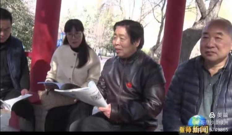 哥是沙漠绿洲/关书轩——偃师新闻媒体走进草根诗人/《曹志杰专题采访》------【思归客诗词学会】原创诗歌_都市头条（图5）