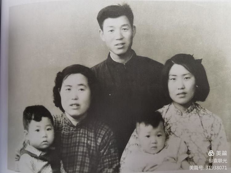 毛主席、周总理与青岛市机关工厂企业学校干部合影相片背后的故事(图3)